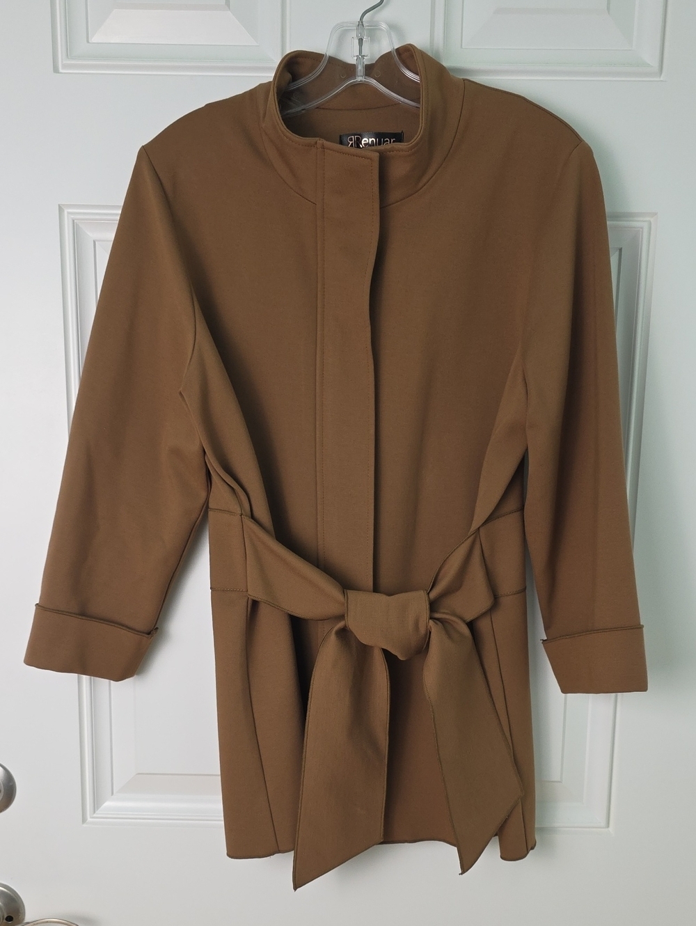 Renuar Camel Zip Up Jacket With Tie.  Size Large